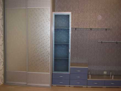 Витрины, шкафы-купе в гостиную